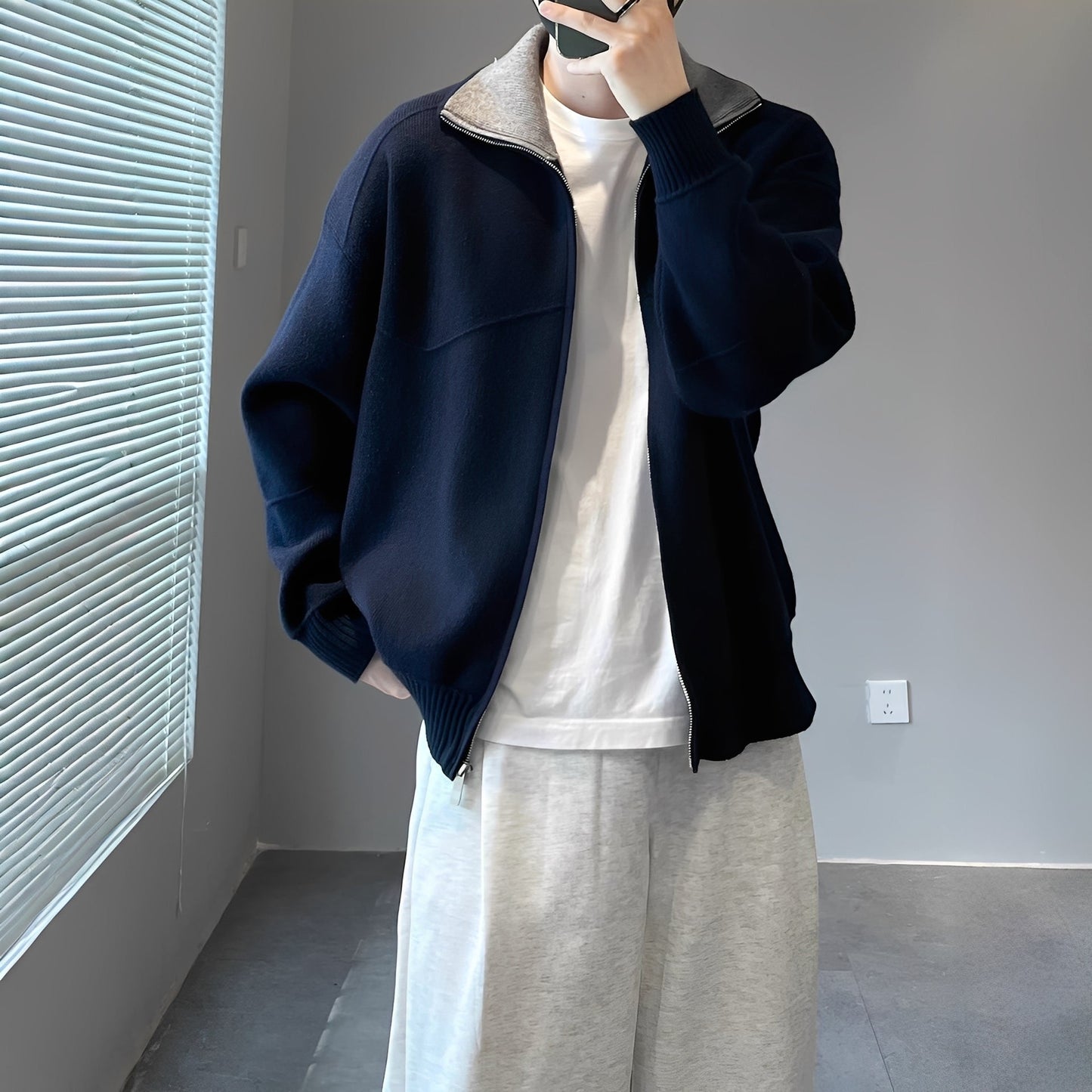 Henry - Moderní, volně pletený pánský svetr