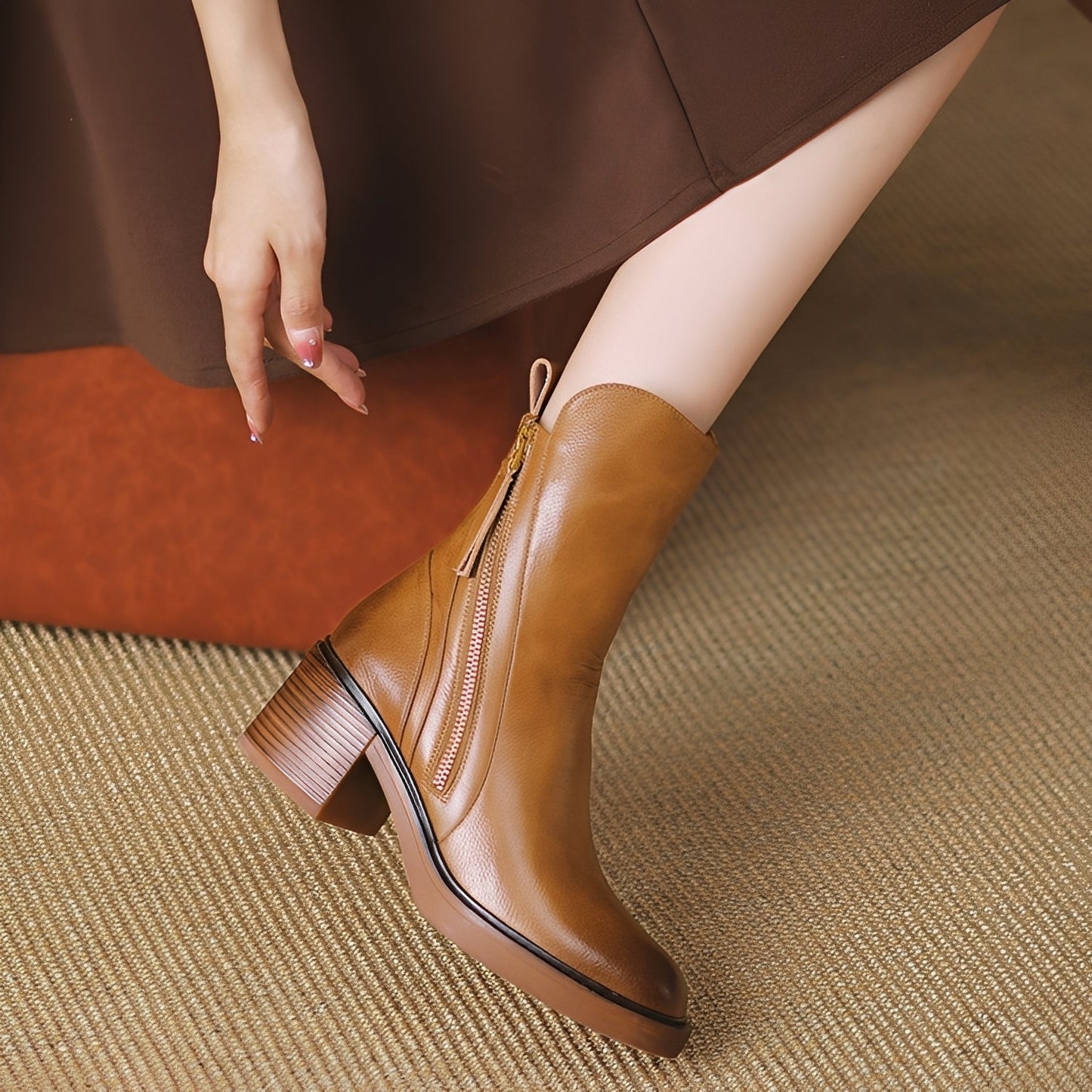 Connie - Moderní dámské kotníkové boty na robustním podpatku