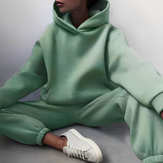 Wenona - Pohodlná dámská sada s kapucí, perfektní pro volný čas