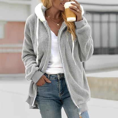 Chloe - Komfortní bunda s kapucí a sherpa podšívkou pro ženy