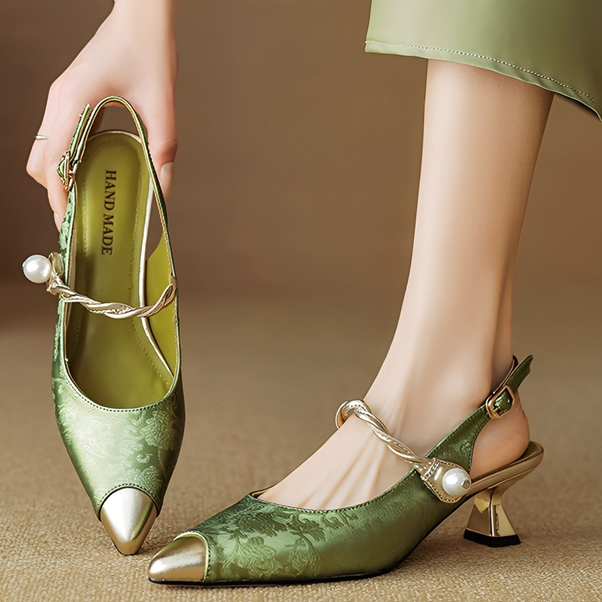 Maddie - Dámské elegantní sandály s úzkým podpatkem