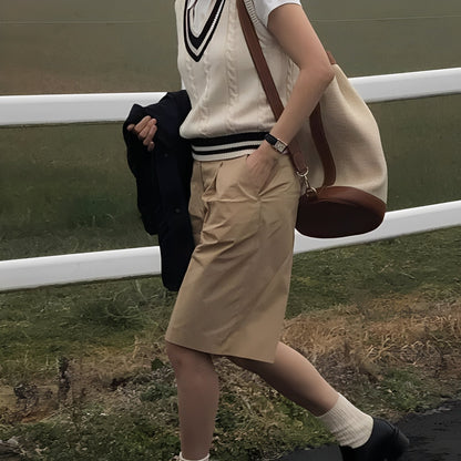 Leona - Tradiční pletená vesta s výstřihem do V pro ženy