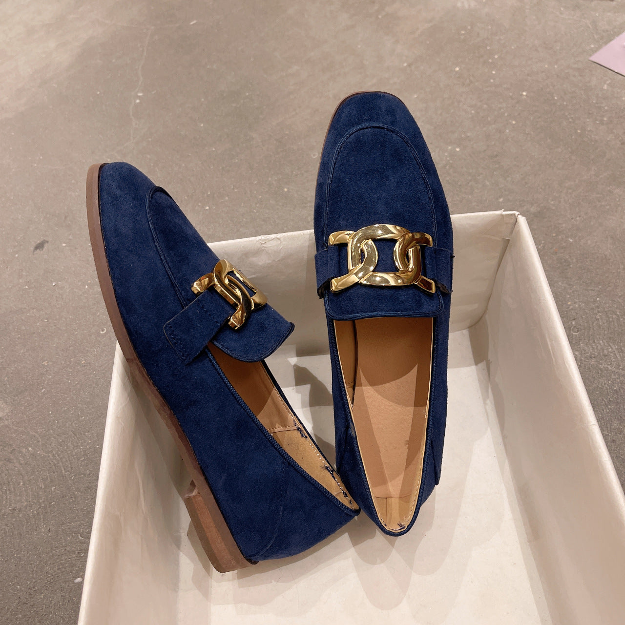 Alice - Klasické, pevné semišové dámské mokasíny