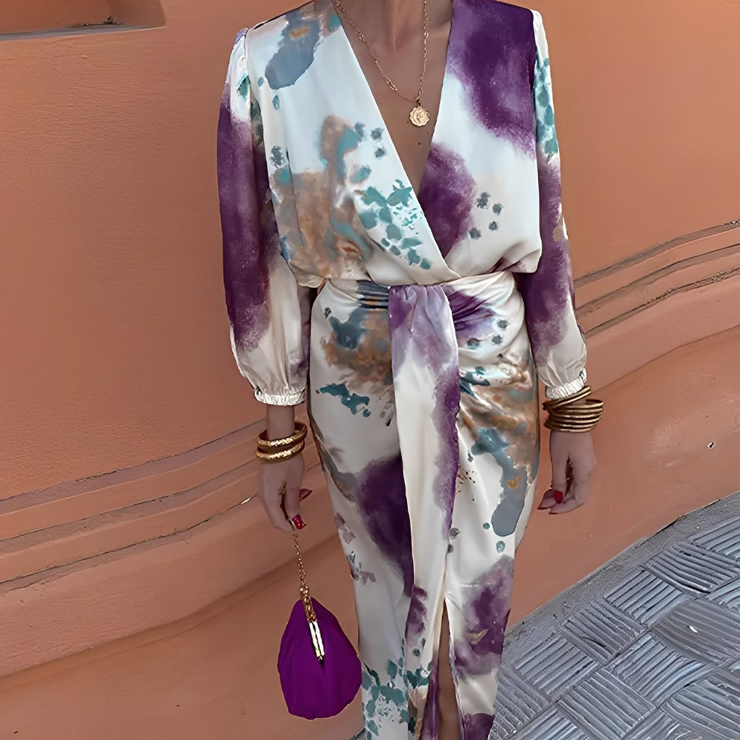 Éva - Elegantní dámské šaty s výstřihem do V