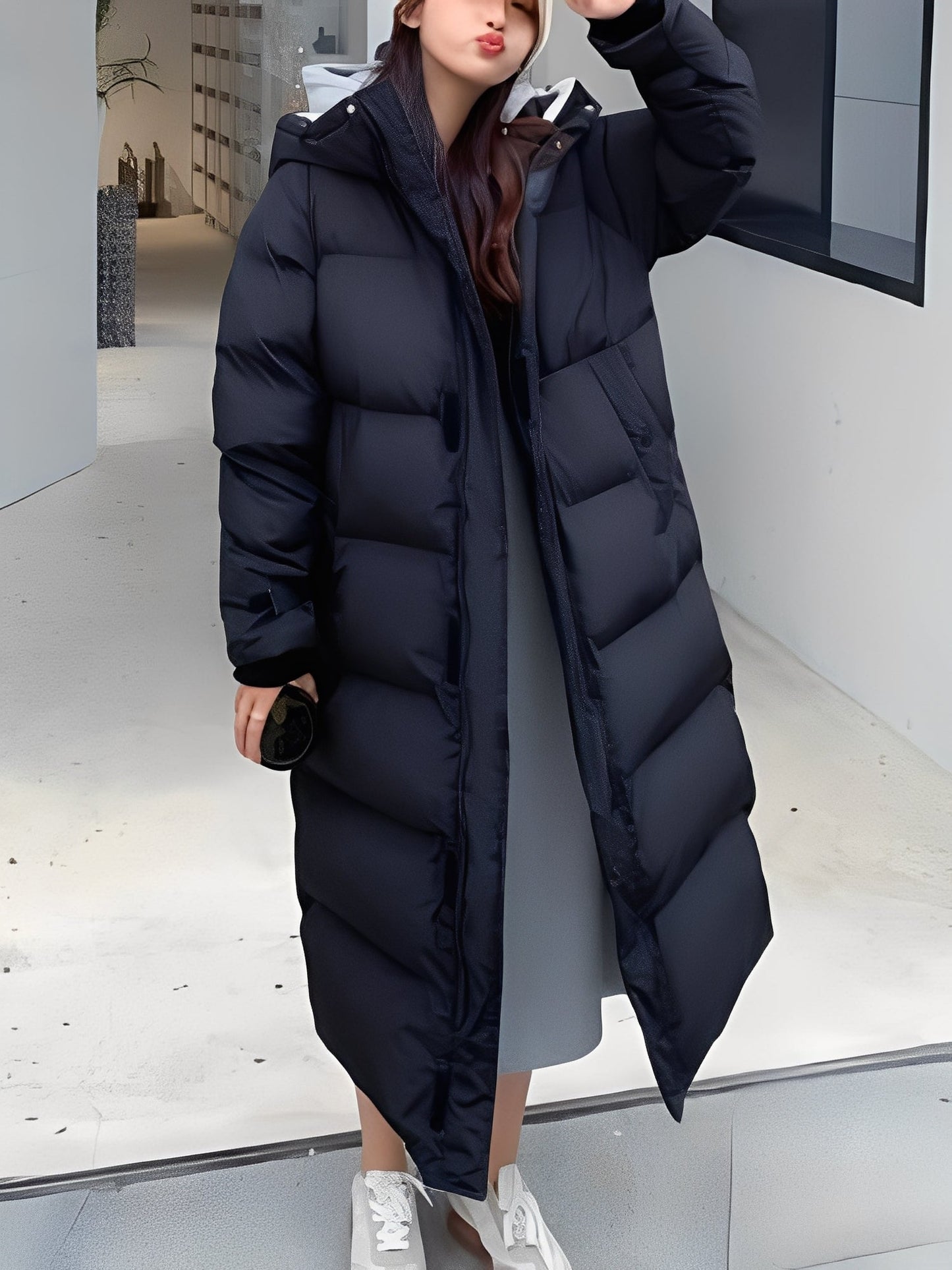 Hazel - Moderní dámská dlouhá bunda s kapucí