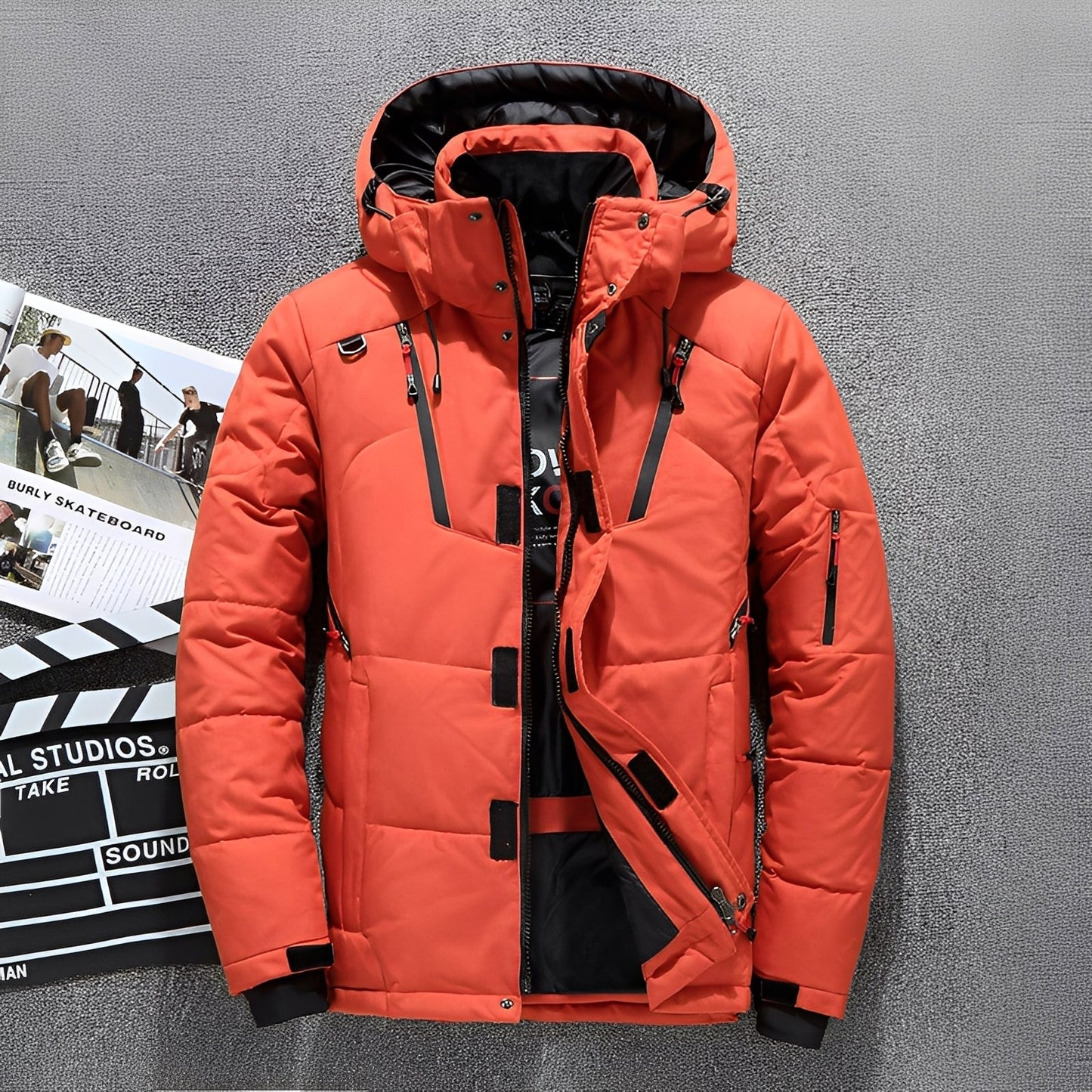 Damian - Stylová pánská mikina s kapucí a několika kapsami