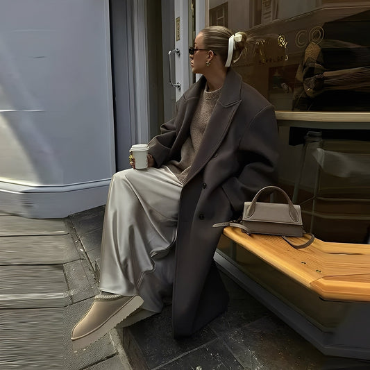 Veronica - Stylový, volně střižený dlouhý dámský kabát