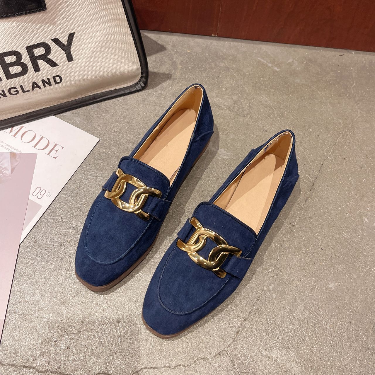 Alice - Klasické, pevné semišové dámské mokasíny