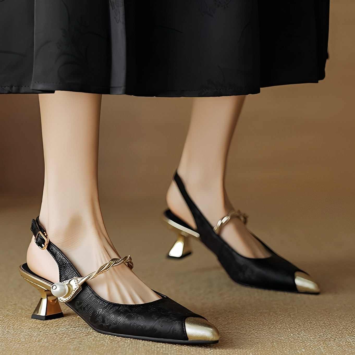 Maddie - Dámské elegantní sandály s úzkým podpatkem