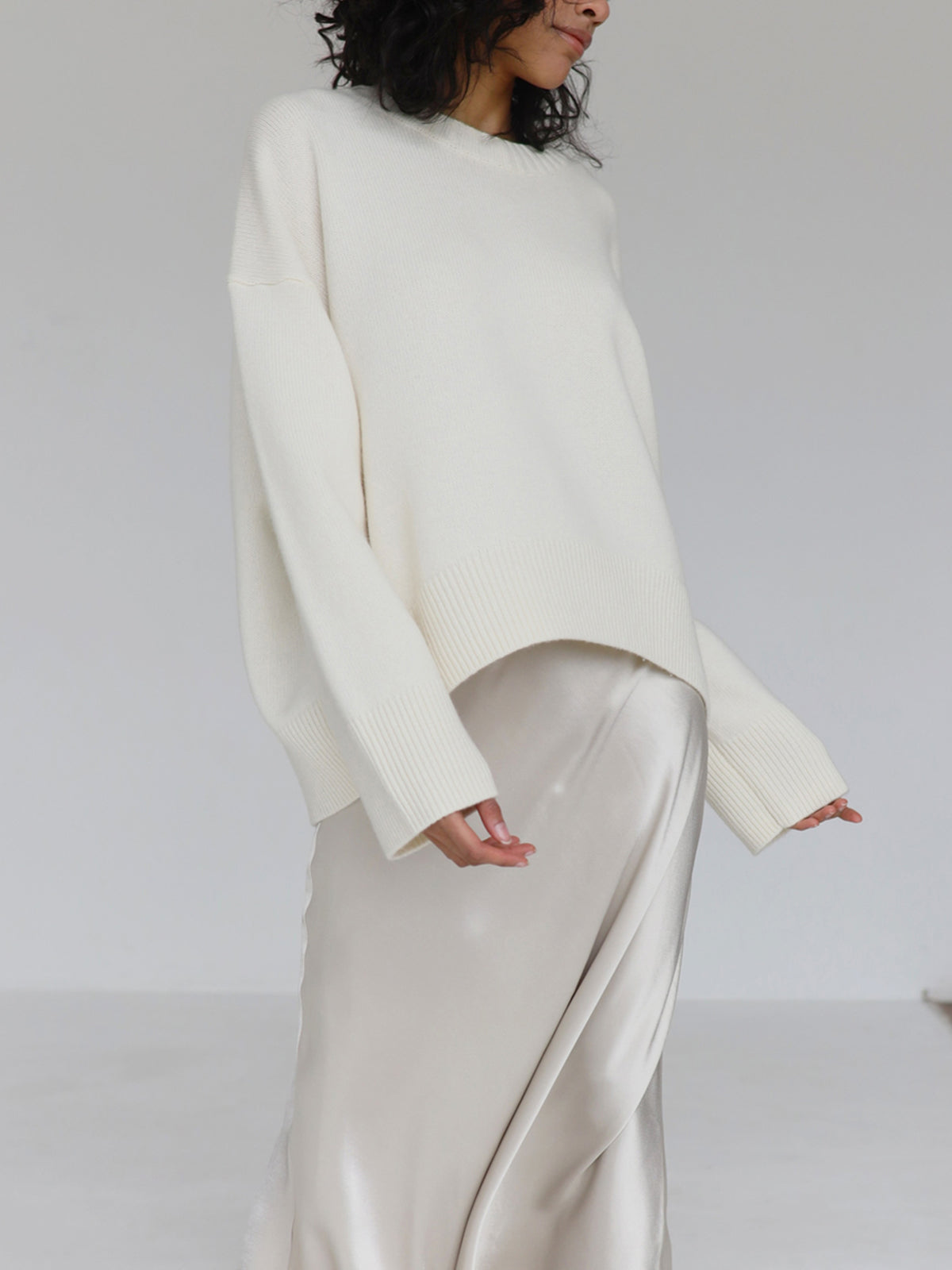 Amara – Oversized svetr „Cukrová vata“