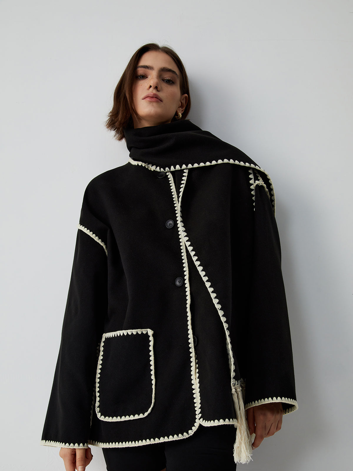 Elodie – Jacka s šálou