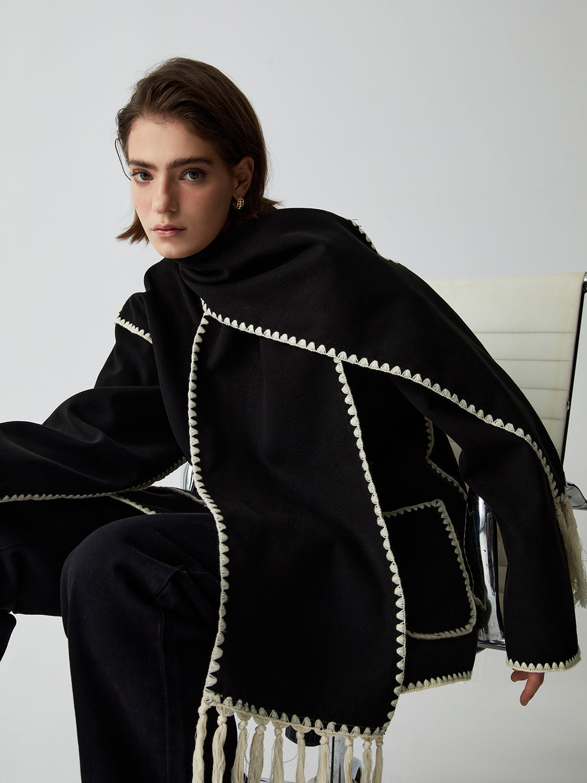 Elodie – Jacka s šálou